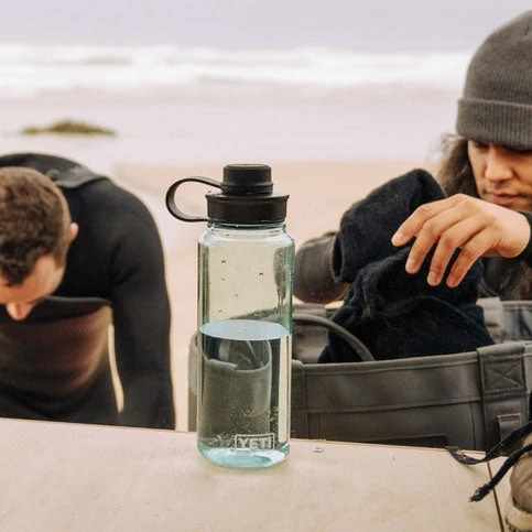 Yeti YONDER TETHER CAP 34 OZ (1 Litre) WATER BOTTLE Charcoal - Image 5