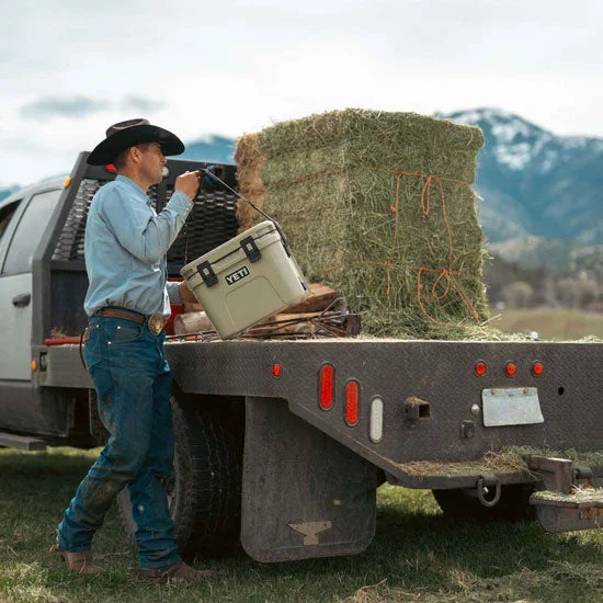 Yeti ROADIE 15 COOL BOX Charcoal - Image 9